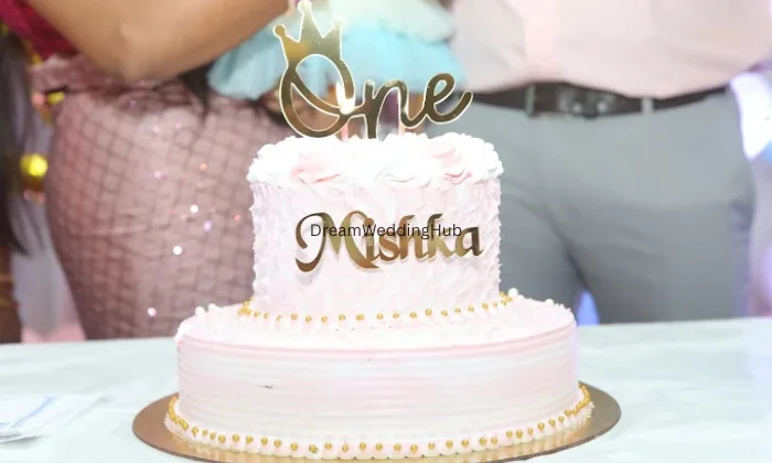 RRelation The Cake Shop